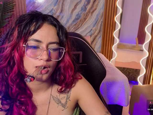 Kristen-tay live cam on BongaCams