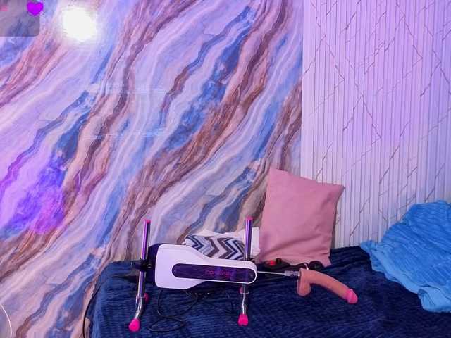 Kristen-tay's BongaCams show and profile