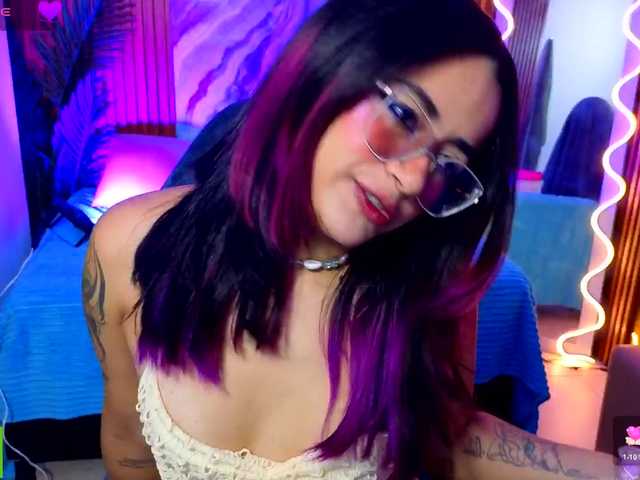 Kristen-tay live cam on BongaCams