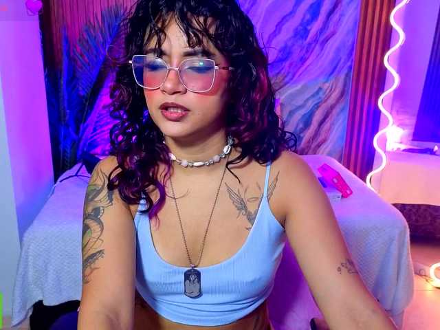 Kristen-tay live cam on BongaCams