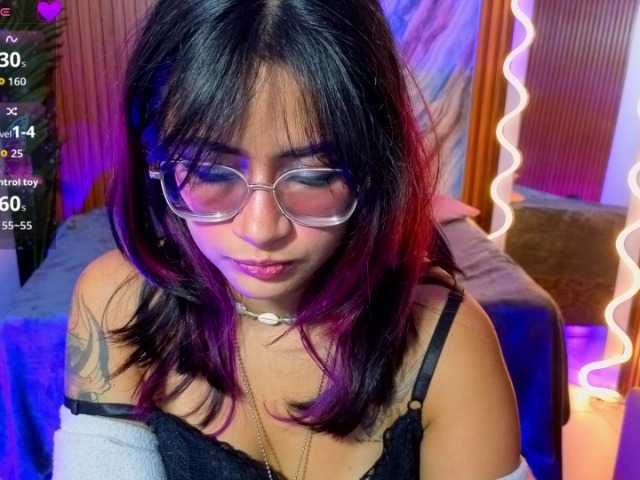 Kristen-tay live cam on BongaCams