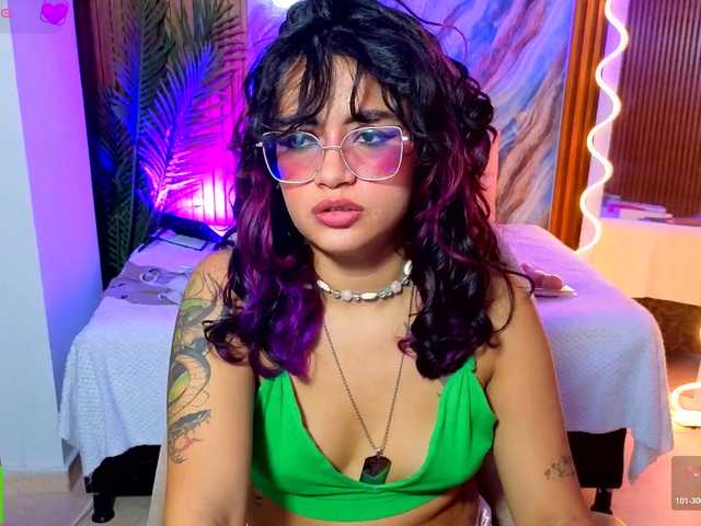 Kristen-tay live cam on BongaCams