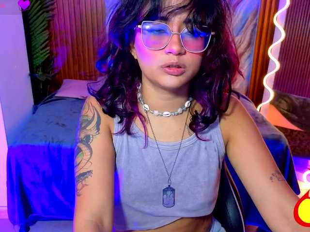 Kristen-tay live cam on BongaCams