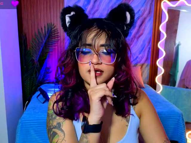 Kristen-tay live cam on BongaCams