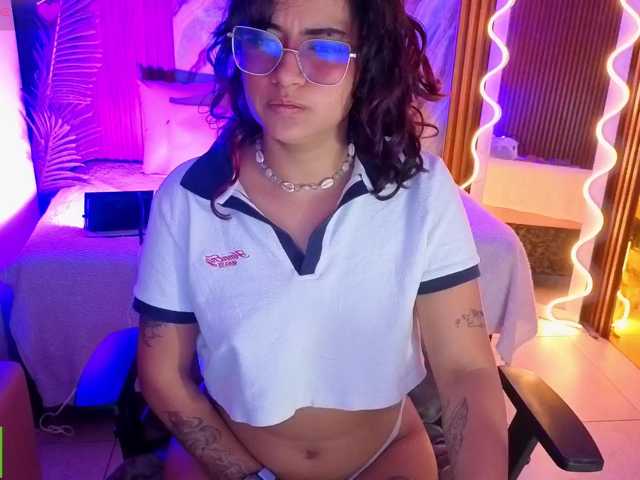 Kristen-tay