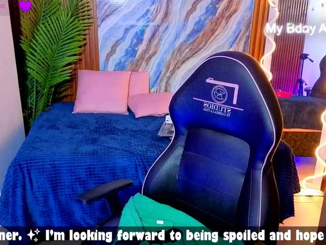 Kristen-tay live cam on BongaCams