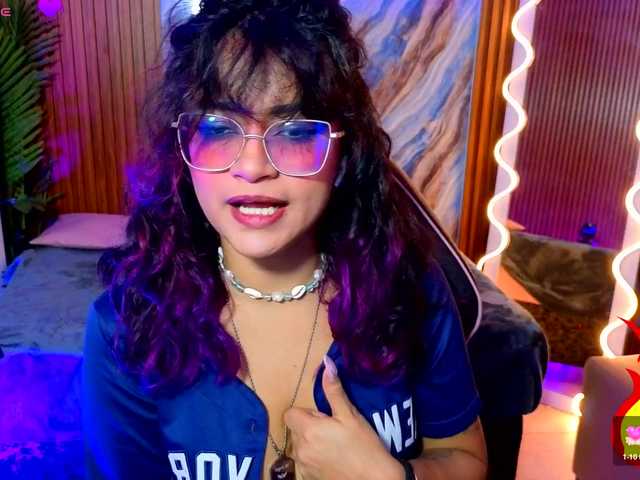 Kristen-tay live cam on BongaCams