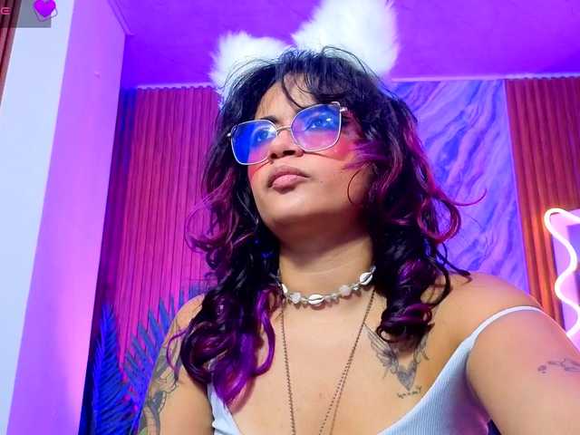 Kristen-tay live cam on BongaCams