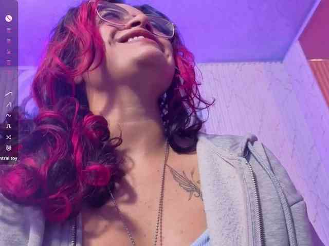 Kristen-tay webcam