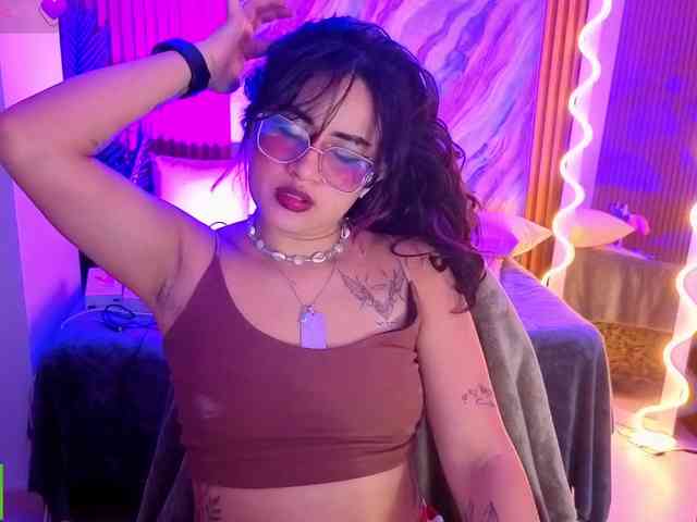 Kristen-tay