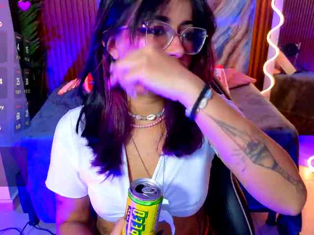 Kristen-tay webcam