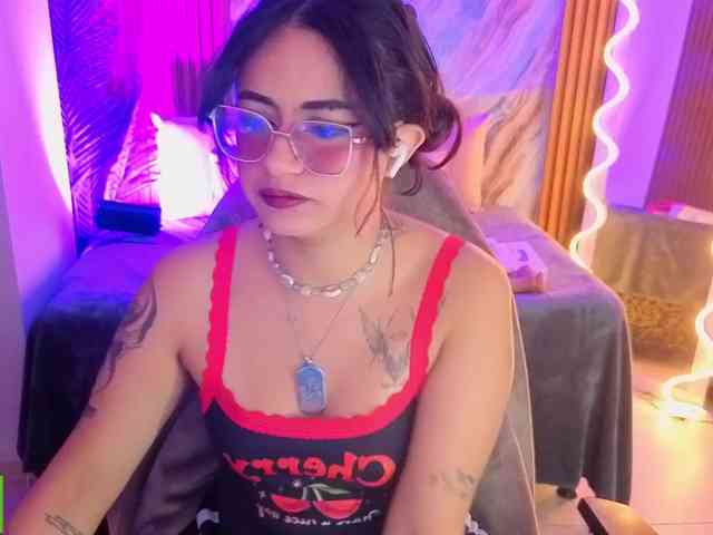 Kristen-tay webcam