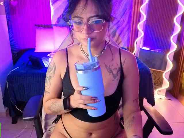 Kristen-tay
