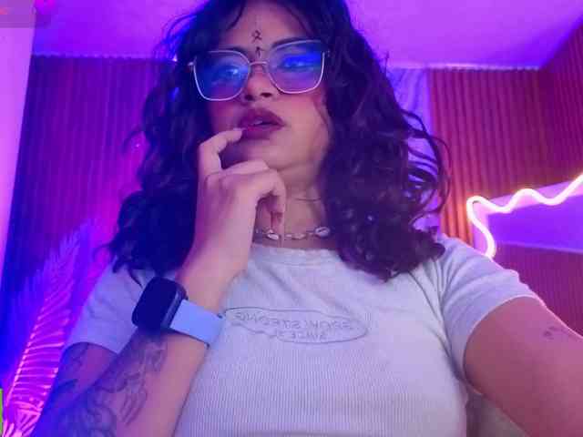Kristen-tay webcam