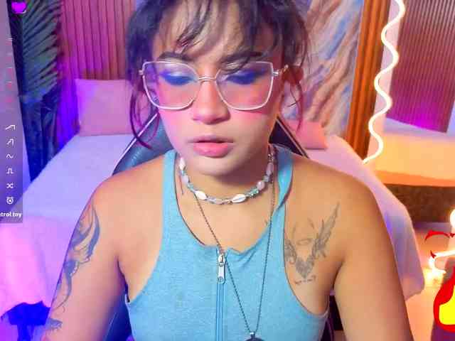 Kristen-tay webcam