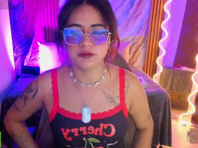 Kristen-tay webcam