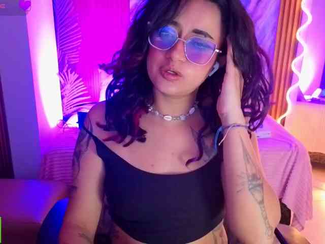 Kristen-tay webcam