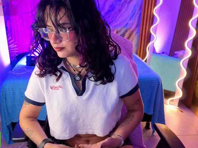 Kristen-tay