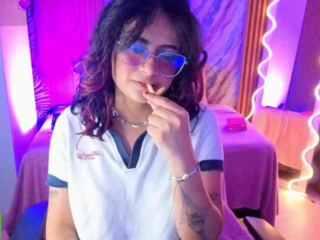 Kristen-tay