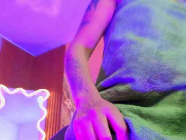 Kristen-tay webcam