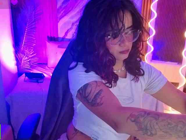 Kristen-tay