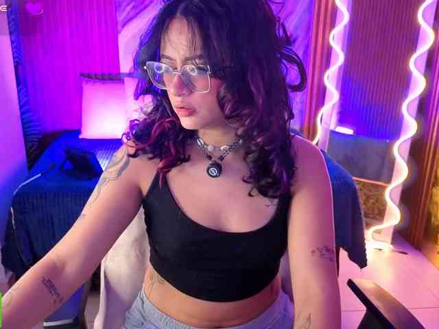 Kristen-tay
