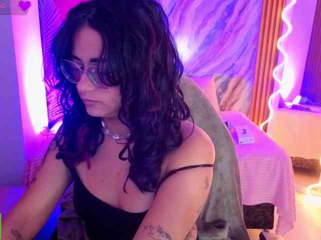 Kristen-tay