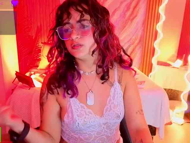Kristen-tay