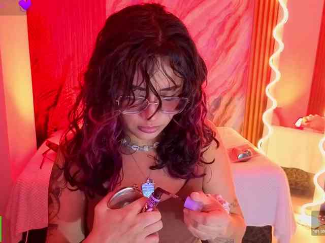 Kristen-tay