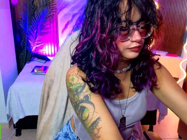 Kristen-tay