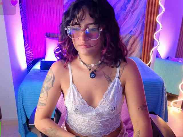 Kristen-tay
