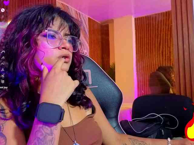Kristen-tay webcam
