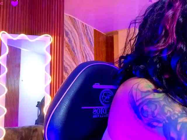 Kristen-tay webcam