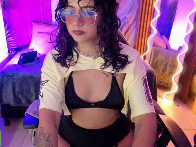 Kristen-tay webcam