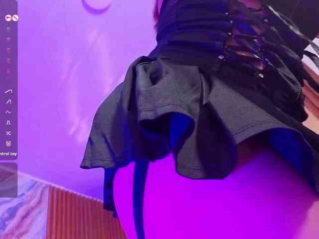 Kristen-tay Live Webcam on BongaCams