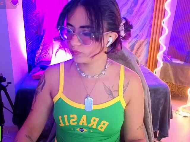 Kristen-tay webcam