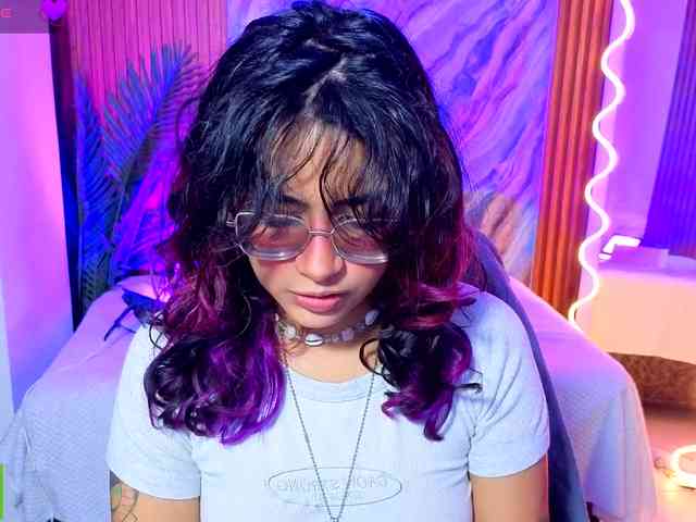 Kristen-tay webcam