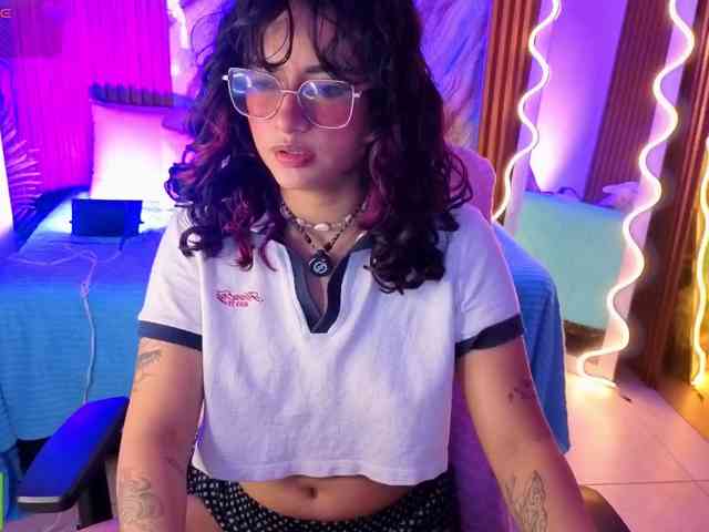 Kristen-tay