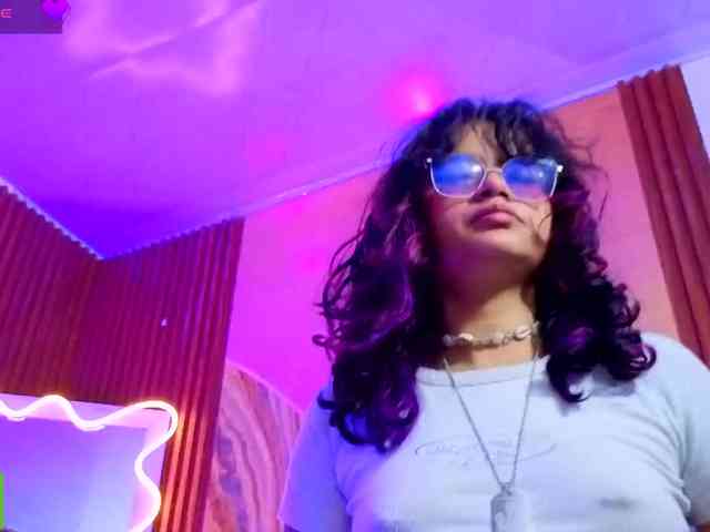 Kristen-tay webcam