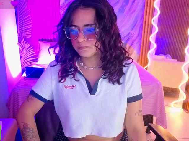 Kristen-tay