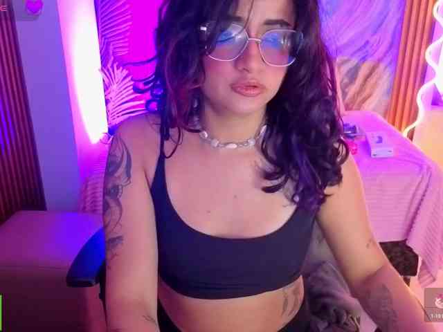 Kristen-tay