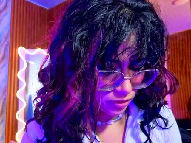 Kristen-tay webcam