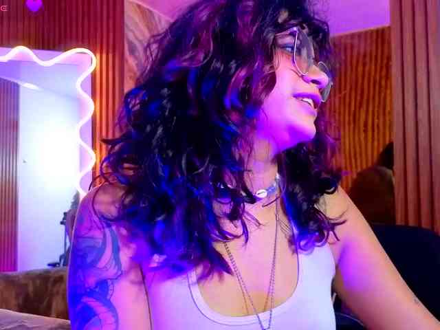 Kristen-tay webcam