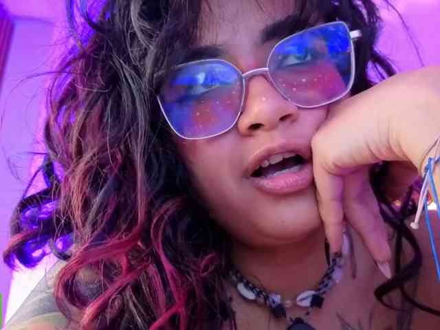 Kristen-tay webcam