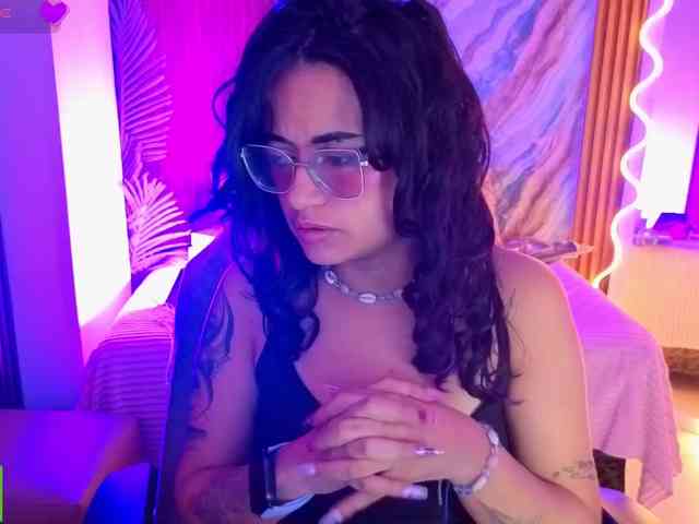 Kristen-tay