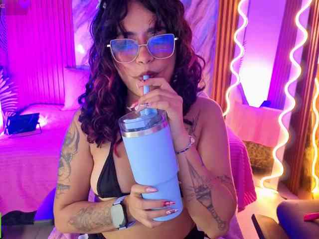 Kristen-tay