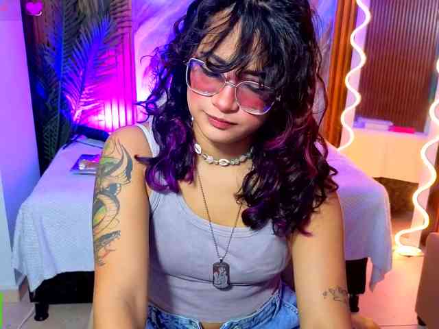 Kristen-tay
