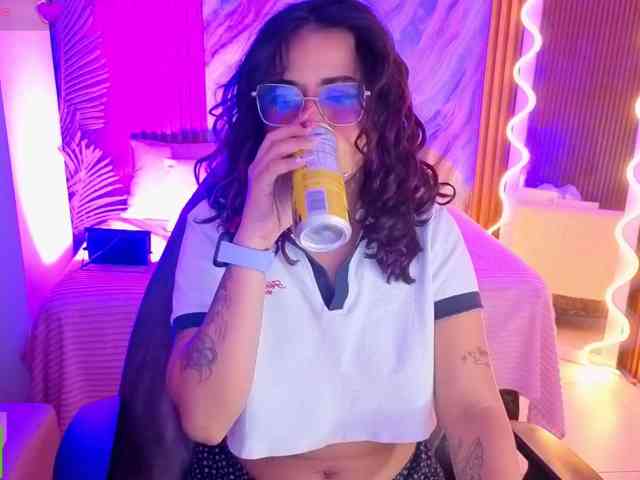 Kristen-tay