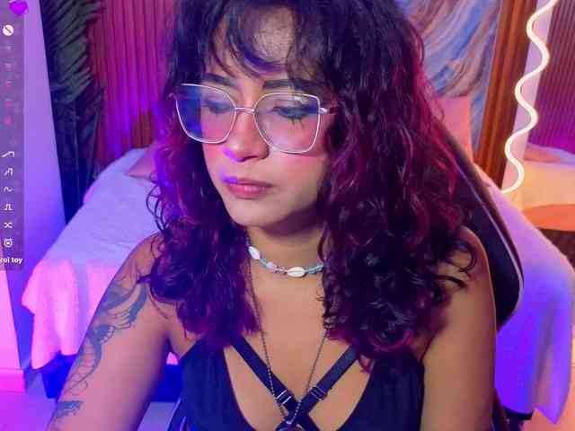 Kristen-tay webcam
