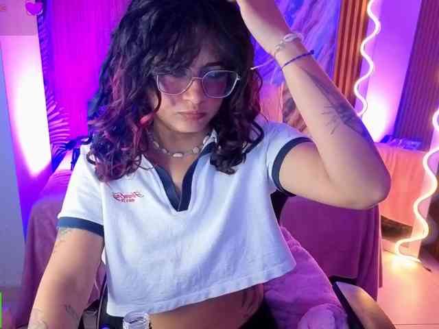 Kristen-tay